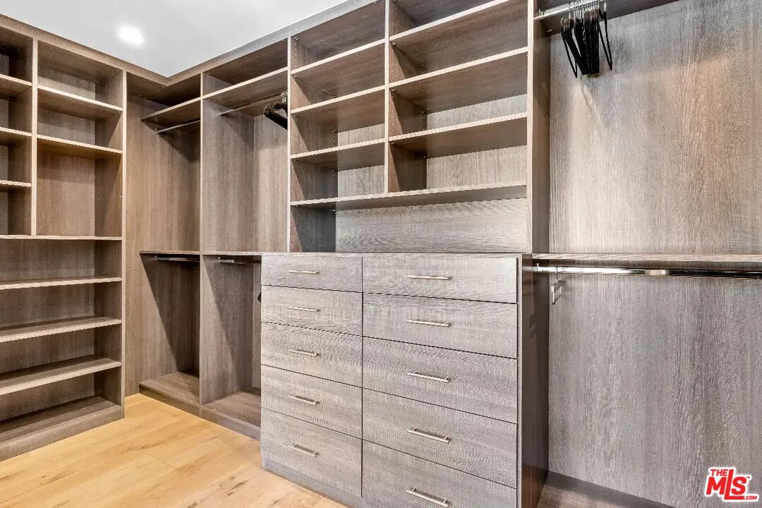 Interior, Recessed Lighting, Walk-in Closets, Wood Texture Flooring