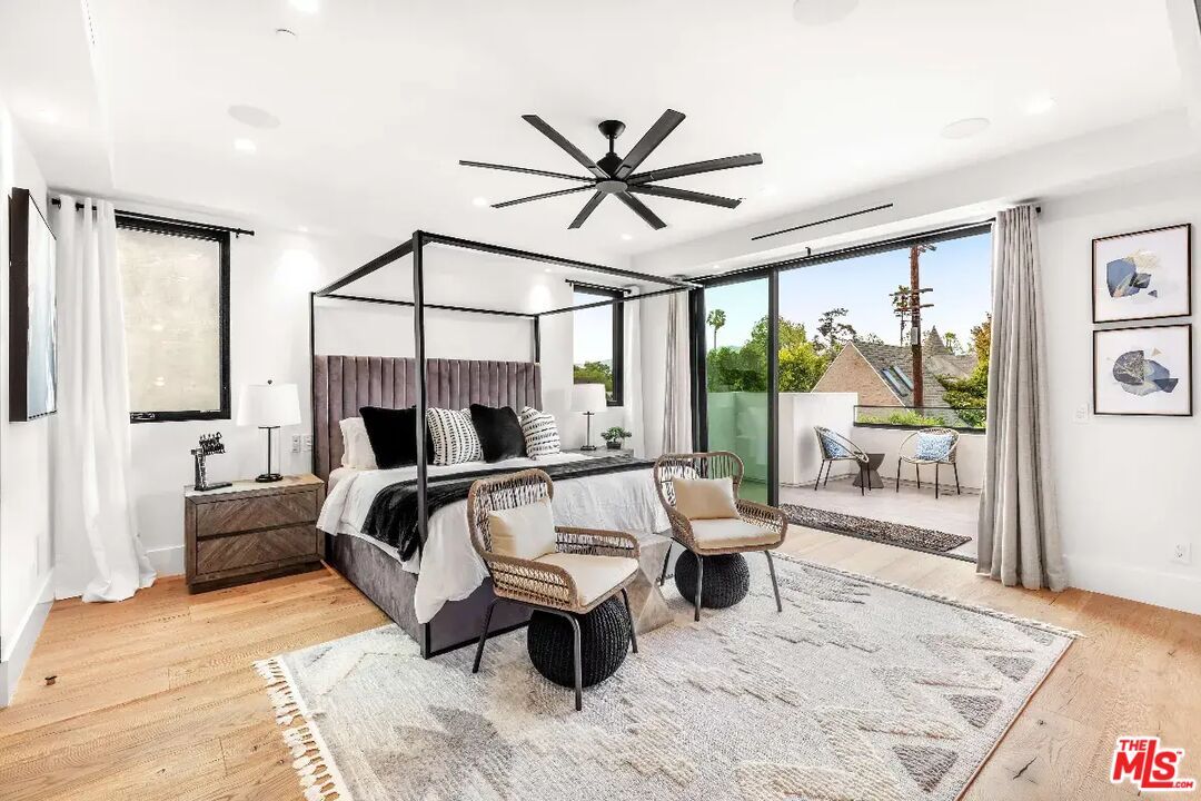 Bedroom, Interior, Pendant Lights, Recessed Lighting, Wood Texture Flooring