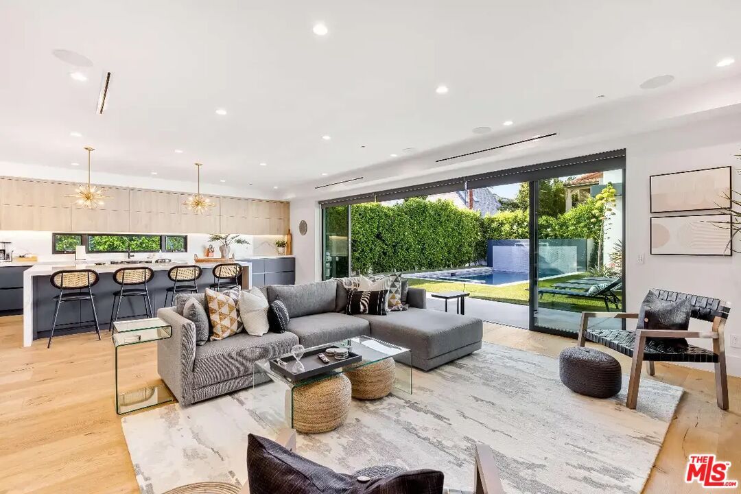 Interior, Kitchen, Living room, Pendant Lights, Recessed Lighting, Wood Texture Flooring