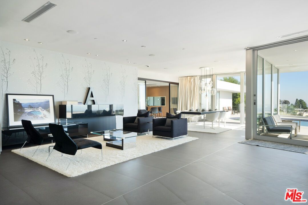 Dining room, Interior, Living room, Pendant Lights, Recessed Lighting