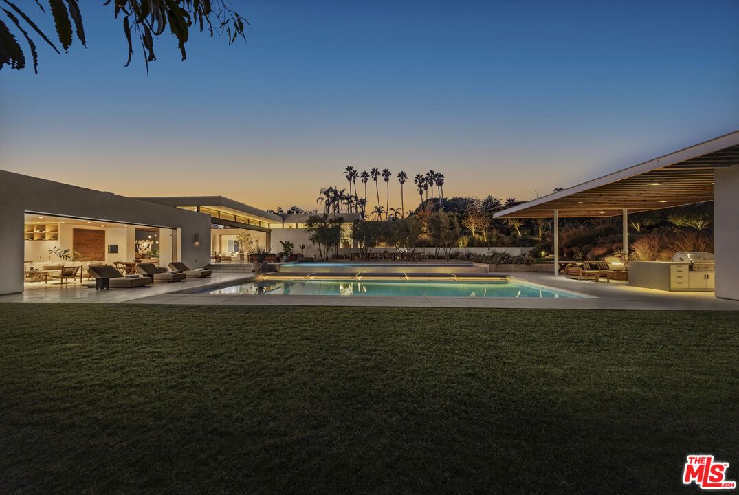 Backyard, Exterior, Pool