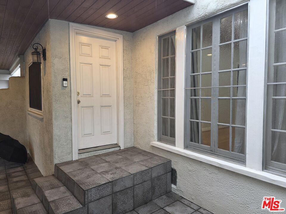 Exterior, Recessed Lighting