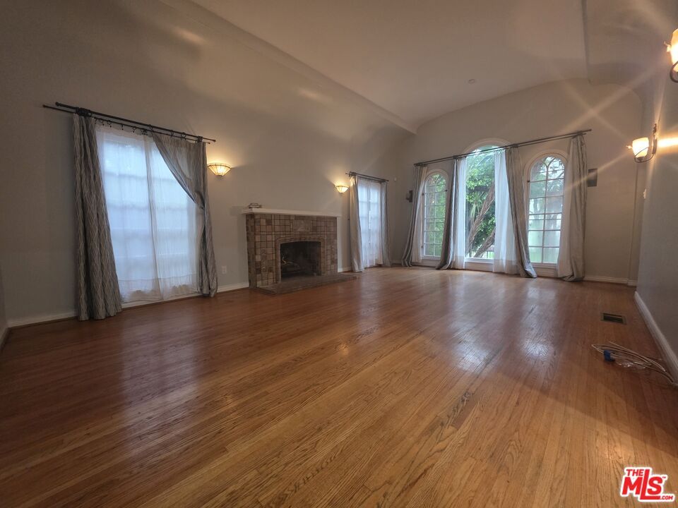 Empty room, Fireplace, Interior, Wood Texture Flooring