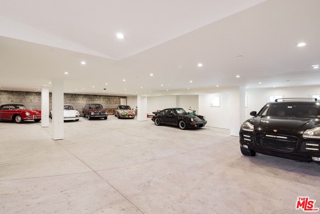 Garage, Interior, Recessed Lighting