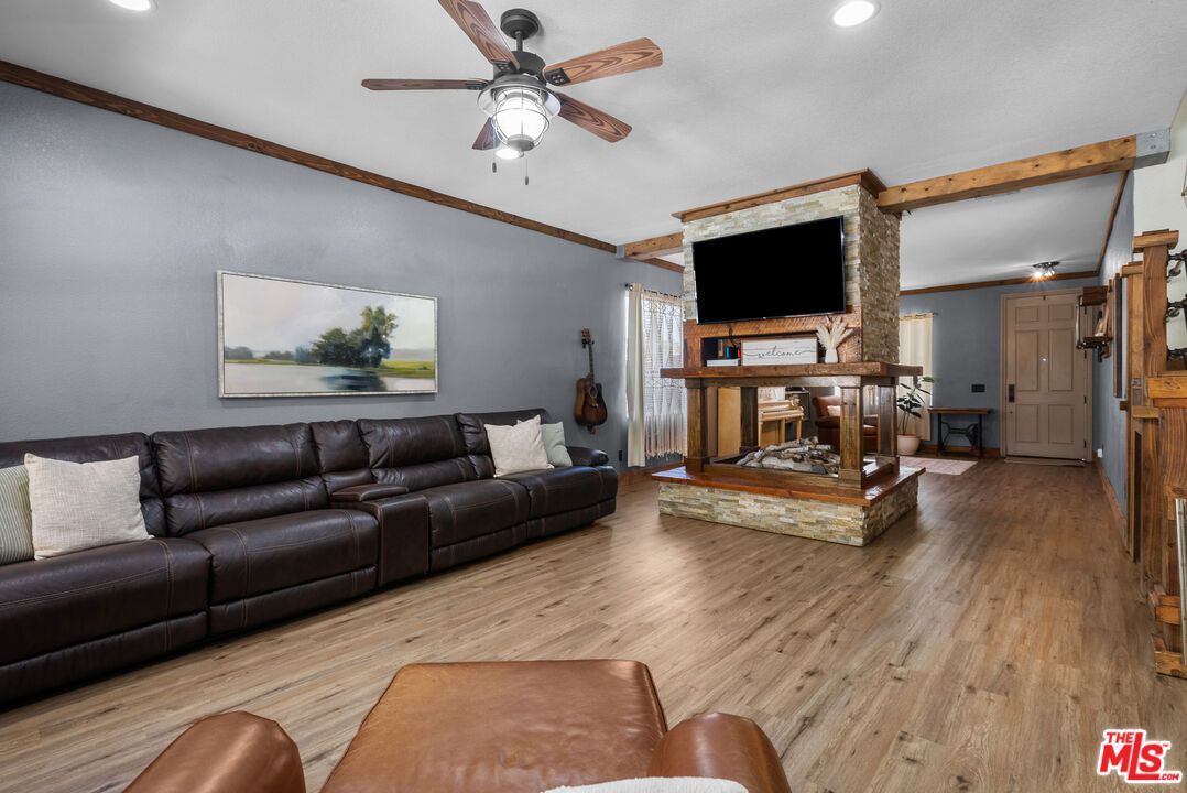Interior, Living room, Recessed Lighting, Wooden Beams, Wood Texture Flooring
