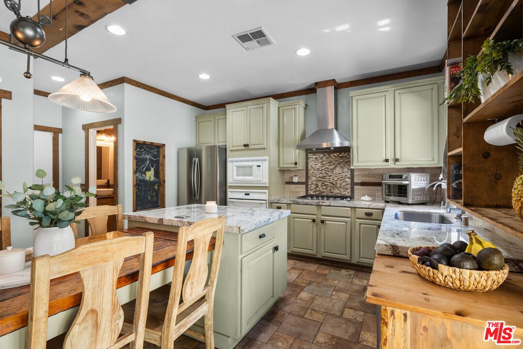 Interior, Kitchen, Pendant Lights, Recessed Lighting, Stainless Steel Appliances