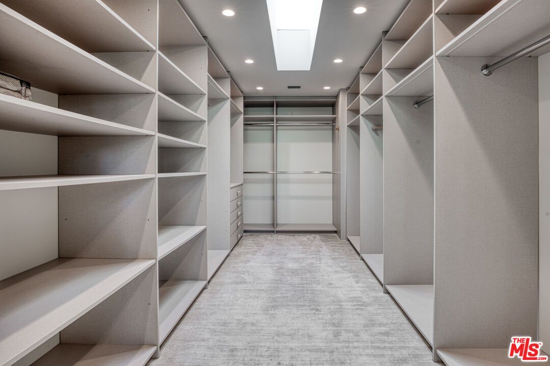 Interior, Recessed Lighting, Walk-in Closets