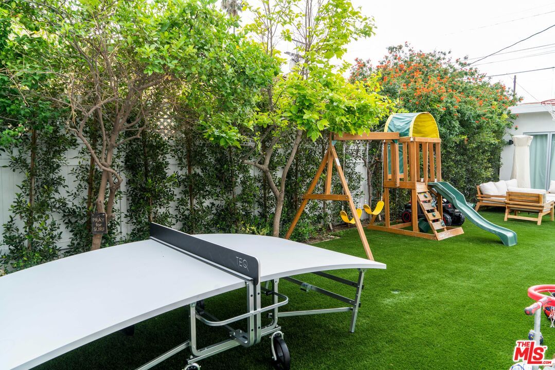 Backyard, Exterior, Playground