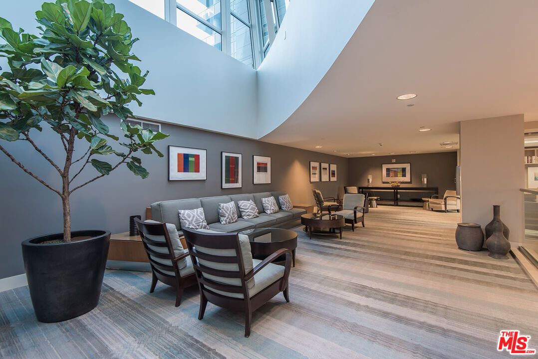 Dining room, Interior, Living room, Recessed Lighting