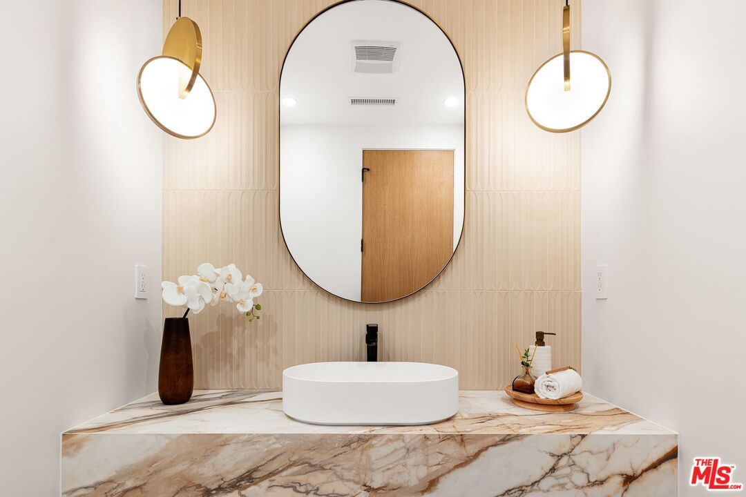 Bathroom, Interior, Pendant Lights, Recessed Lighting