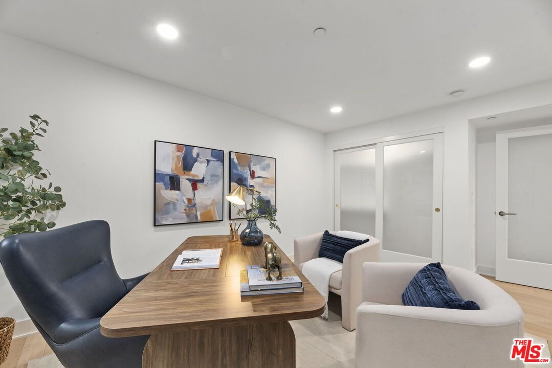 Home Office, Interior, Recessed Lighting, Wood Texture Flooring