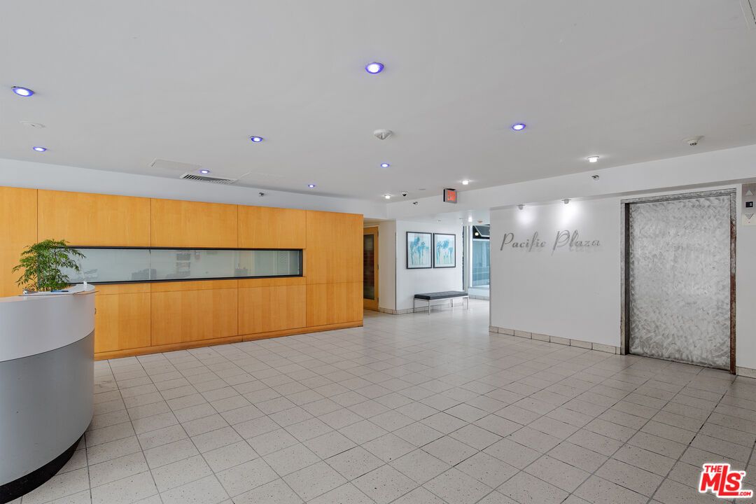 Interior, Recessed Lighting