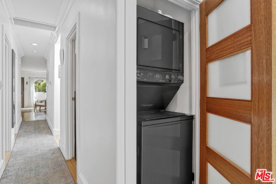 Interior, Recessed Lighting, Utility Closets, Washer