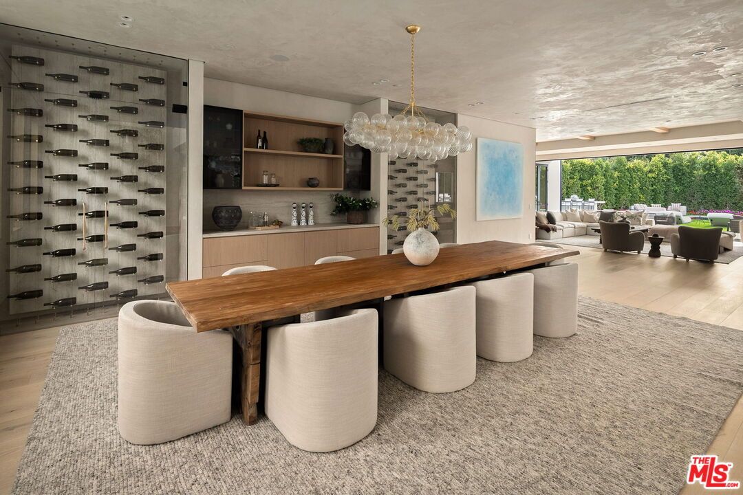 Chandelier, Dining room, Interior, Living room, Wood Texture Flooring