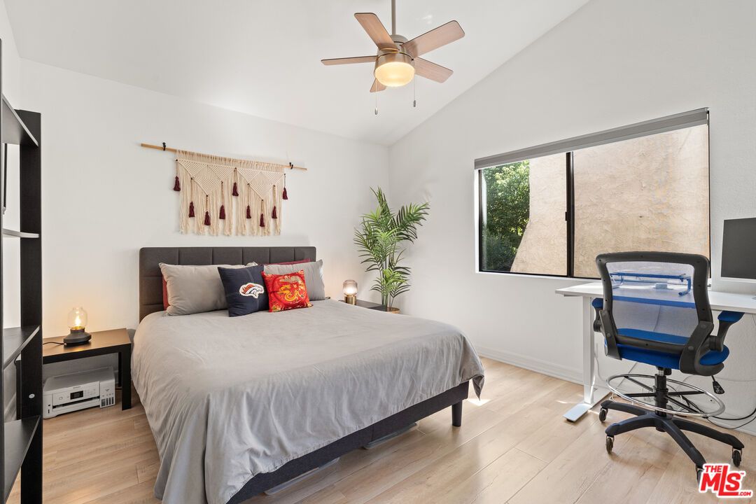 Bedroom, Home Office, Interior, Wood Texture Flooring