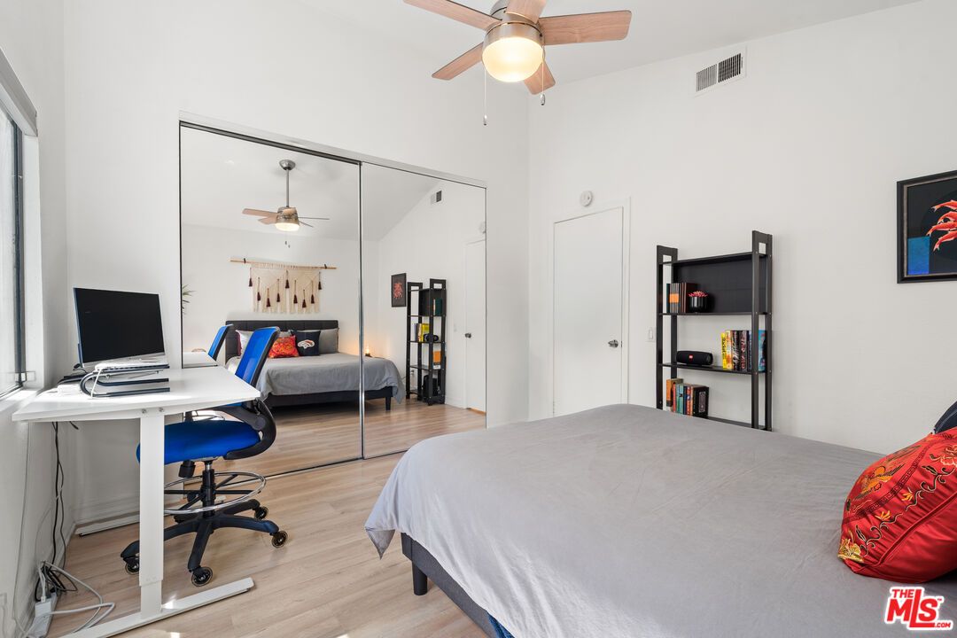 Bedroom, Home Office, Interior, Wood Texture Flooring