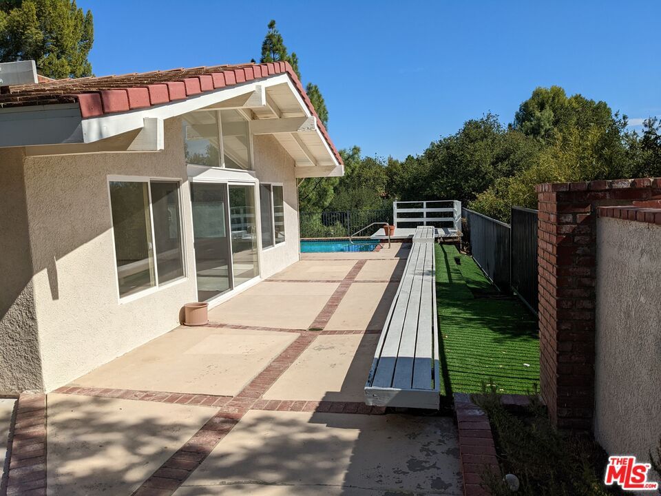 Backyard, Exterior, Pool