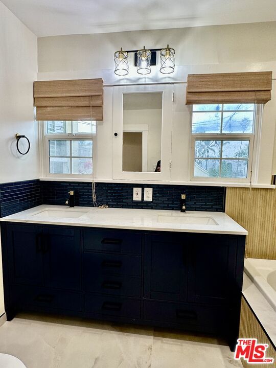 Bathroom, Dual Sink Vanities, Interior