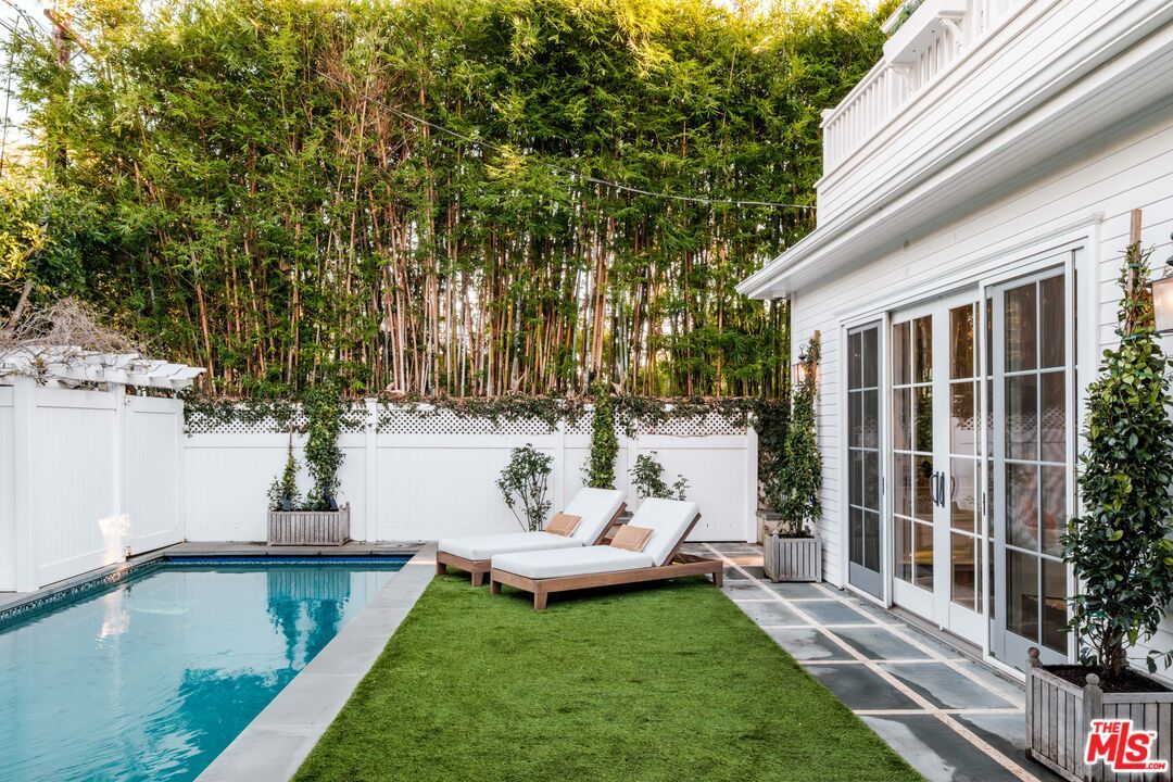 Backyard, Exterior, Pool