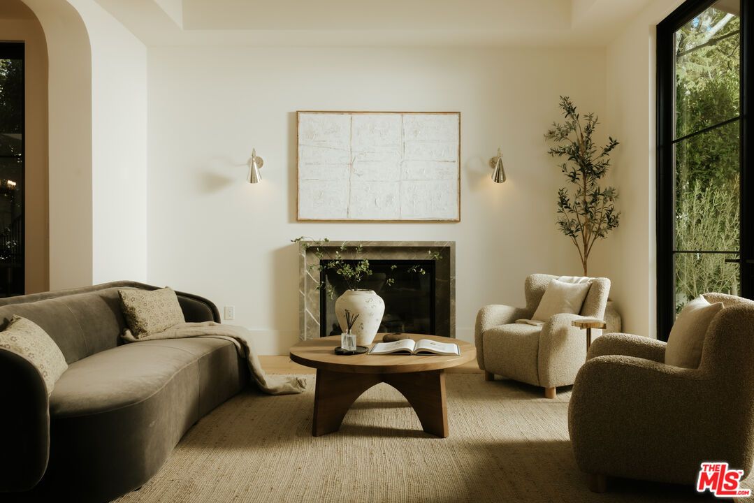 Fireplace, Interior, Living room