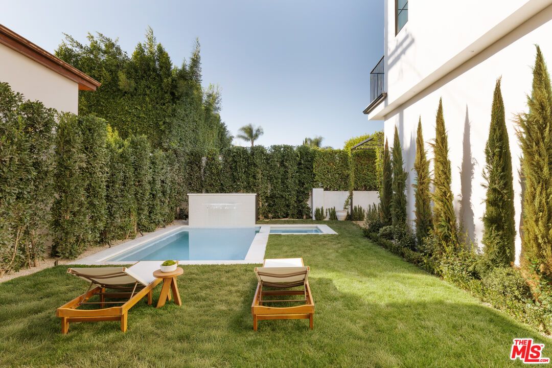 Backyard, Exterior, Pool