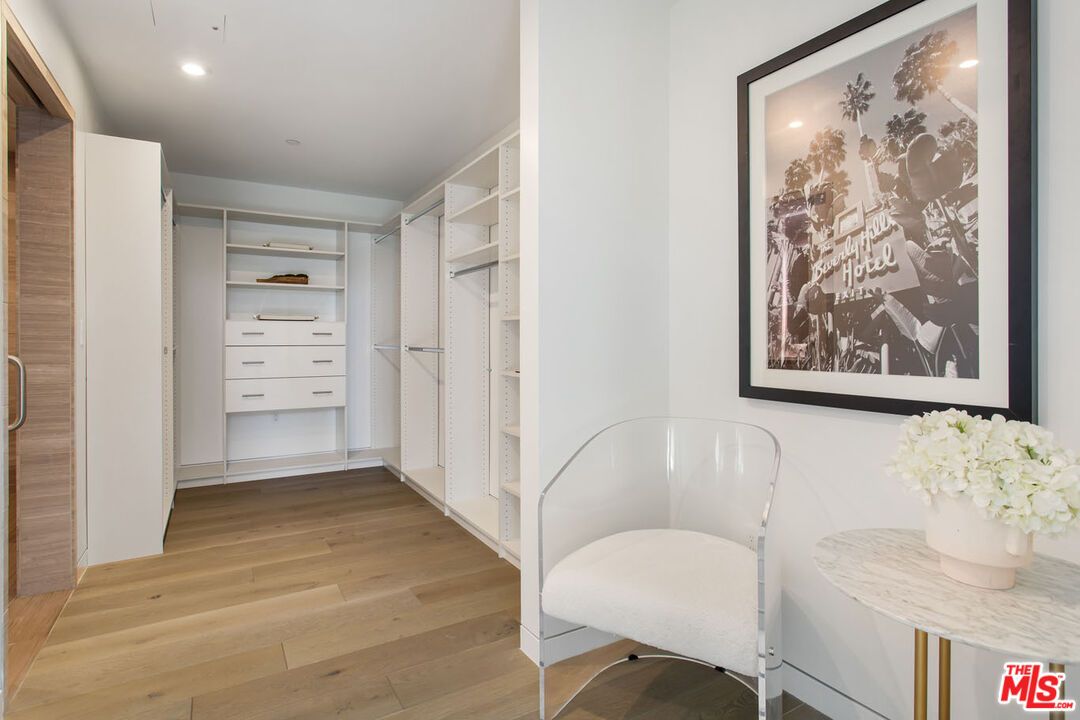 Interior, Recessed Lighting, Walk-in Closets, Wood Texture Flooring