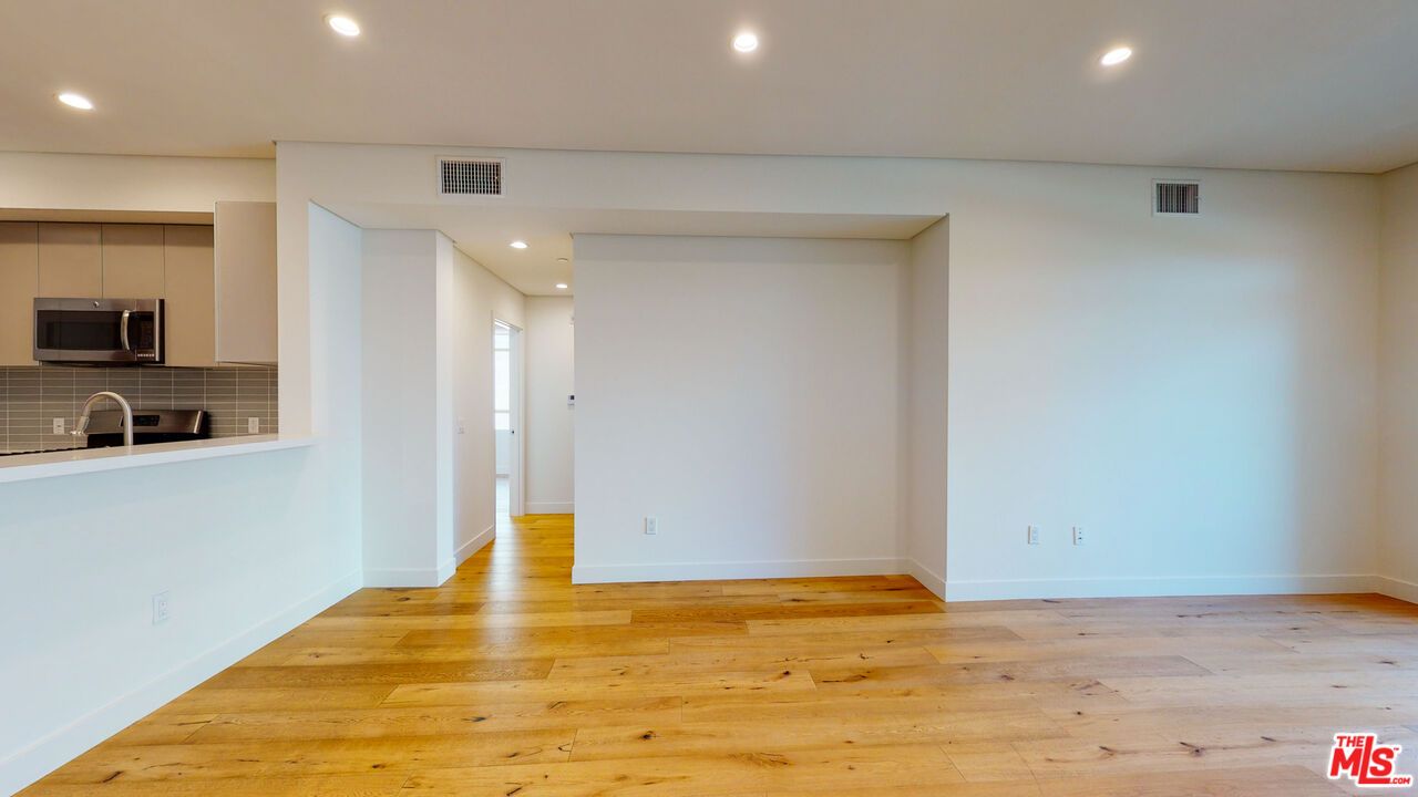 Empty room, Interior, Kitchen, Recessed Lighting, Wood Texture Flooring