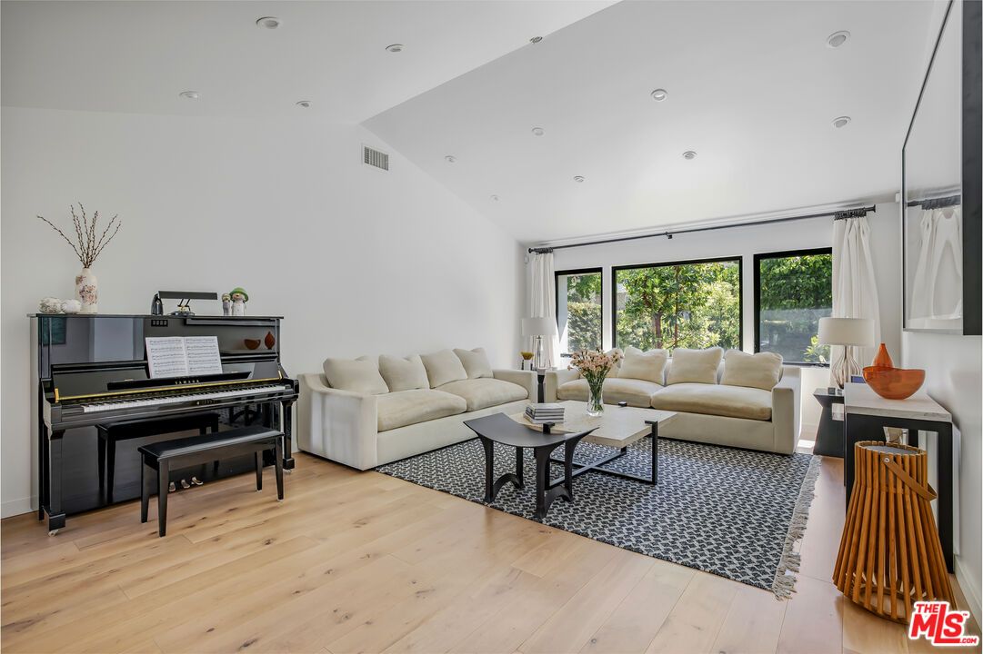 Interior, Living room, Piano, Recessed Lighting, Wood Texture Flooring