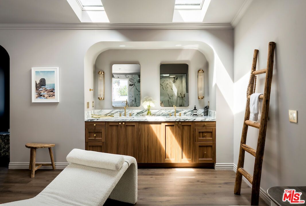 Bathroom, Dual Sink Vanities, Interior, Recessed Lighting, Wood Texture Flooring