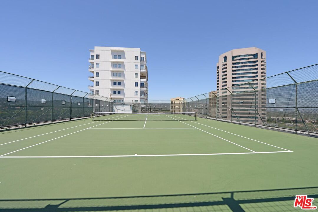 Exterior, Tennis Courts