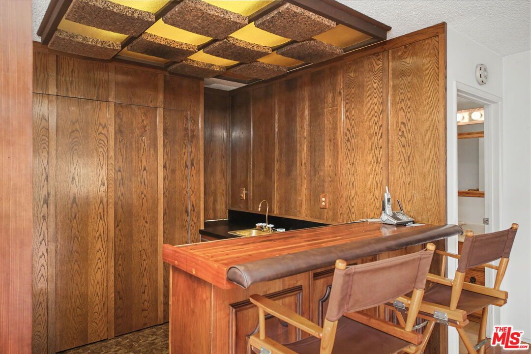 Interior, Wooden Walls