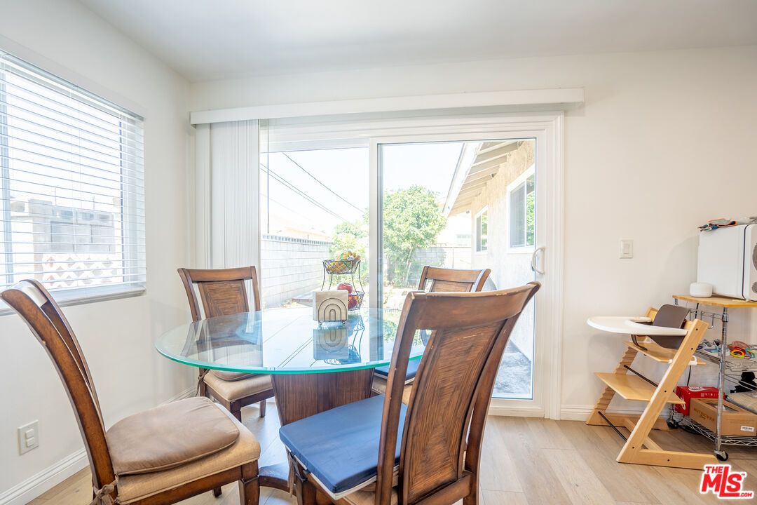 Dining room, Interior, Wood Texture Flooring
