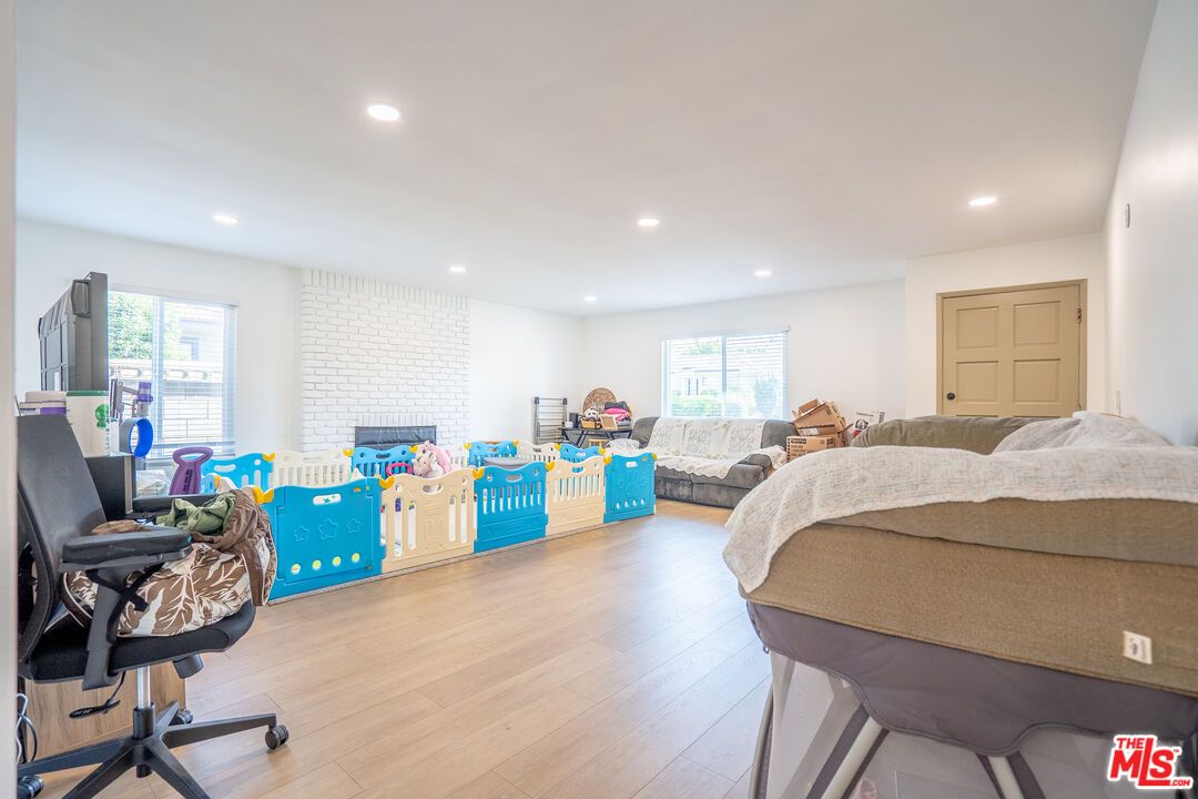 Bedroom, Home Office, Interior, Recessed Lighting, Wood Texture Flooring