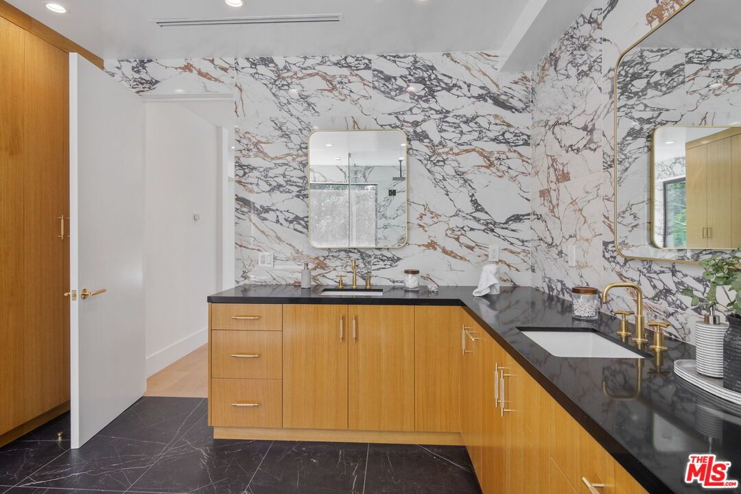 Bathroom, Dual Sink Vanities, Interior, Marble, Marble Walls, Recessed Lighting