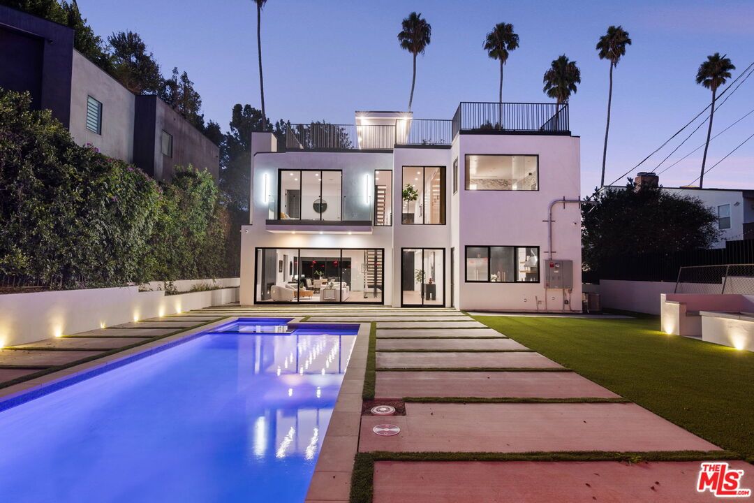 Backyard, Exterior, Pool