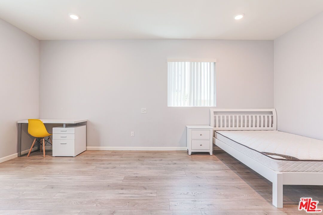 Bedroom, Home Office, Interior, Recessed Lighting, Wood Texture Flooring