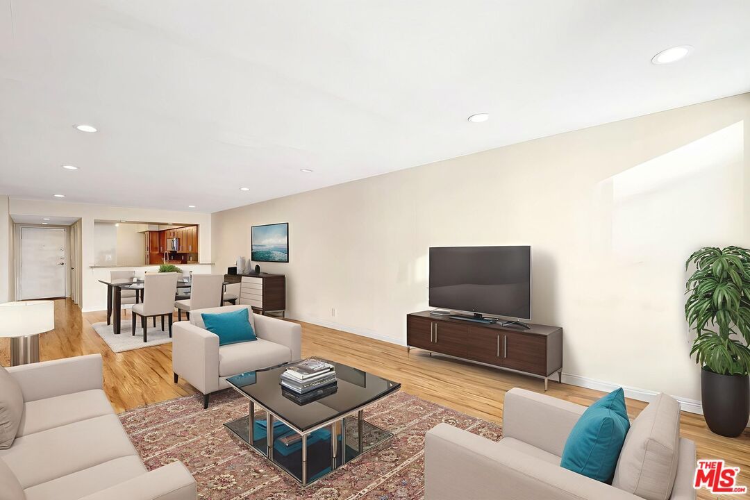 Dining room, Interior, Living room, Recessed Lighting, Wood Texture Flooring