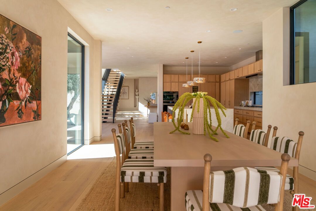 Dining room, Interior, Kitchen, Pendant Lights, Recessed Lighting, Wood Texture Flooring