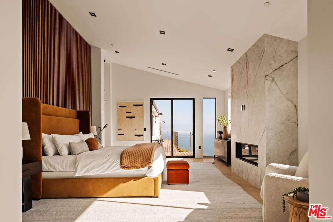 Bedroom, Fireplace, Interior, Marble Walls, Recessed Lighting, Water