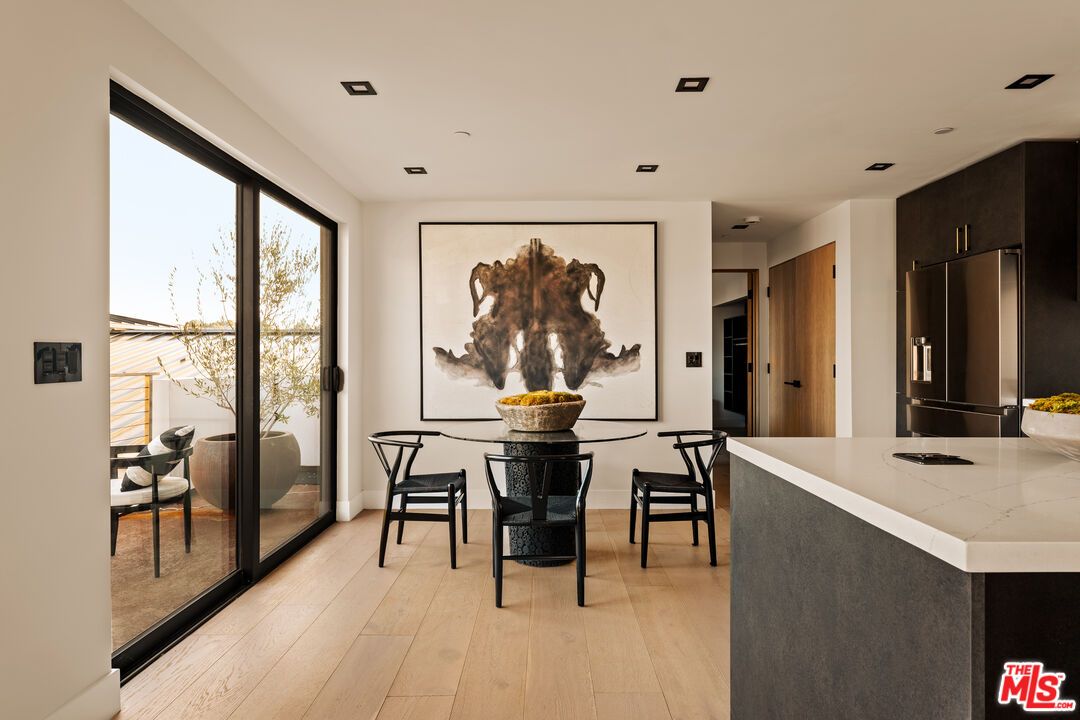 Dining room, Interior, Kitchen, Recessed Lighting, Wood Texture Flooring