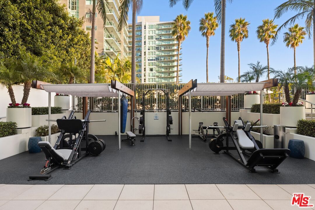 Exterior, Fitness Equipment