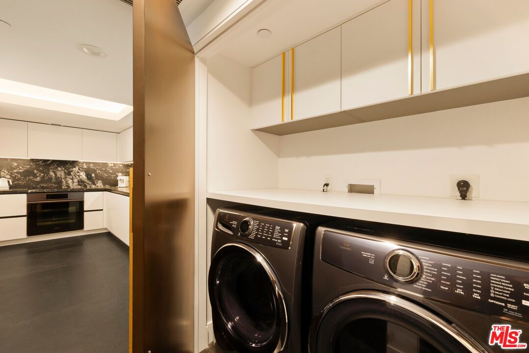 Interior, Recessed Lighting, Washer