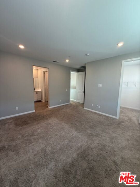 Bathroom, Empty room, Interior, Recessed Lighting