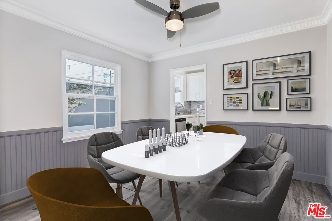 Dining room, Interior, Wood Texture Flooring