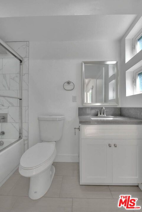 Bathroom, Interior, Marble Walls