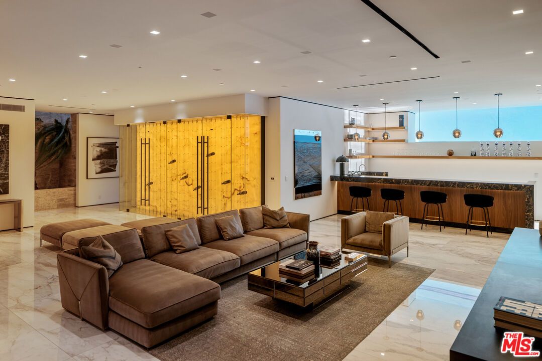 Interior, Living room, Marble, Pendant Lights, Recessed Lighting