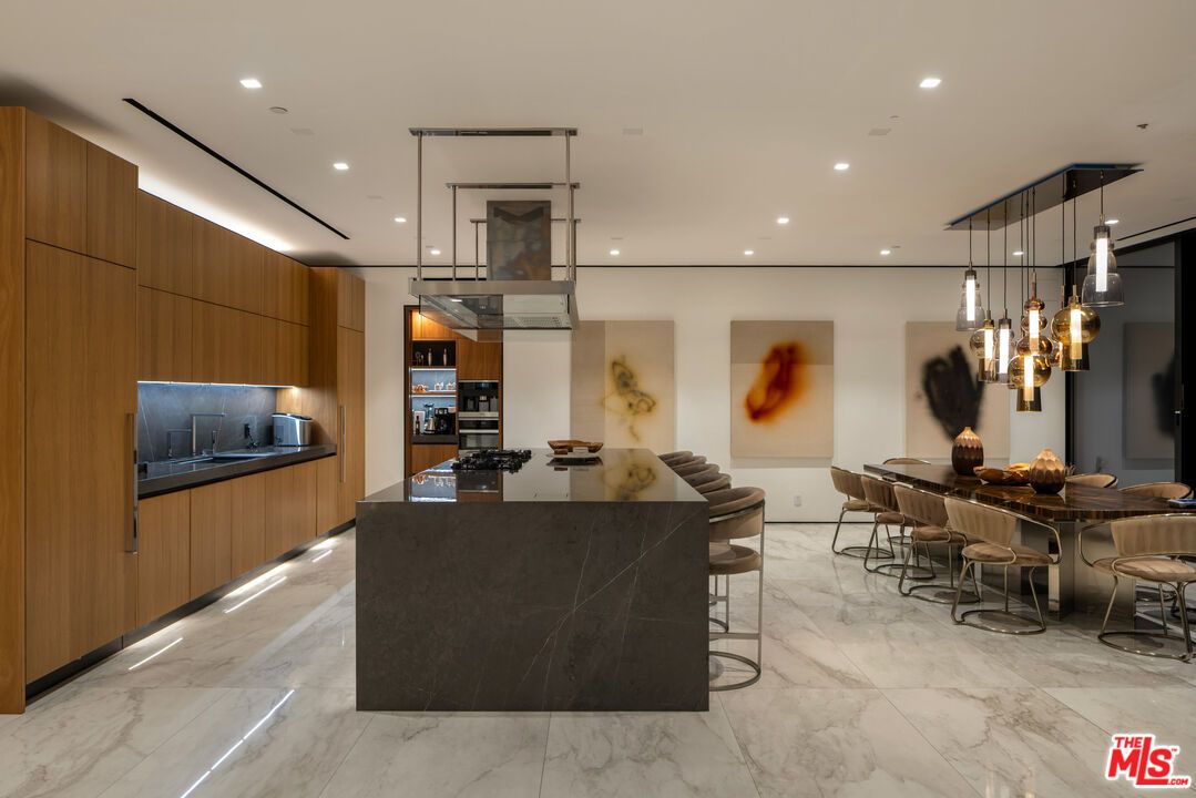 Dining room, Interior, Kitchen, Marble, Pendant Lights, Recessed Lighting