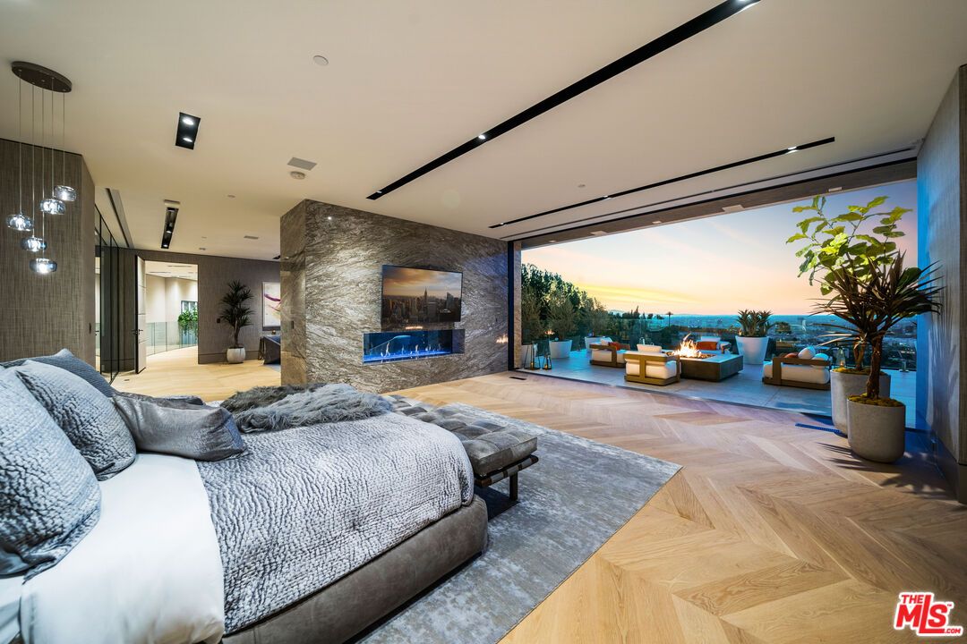 Bedroom, Fireplace, Interior, Pendant Lights, Recessed Lighting, Stone Walls, Wood Texture Flooring