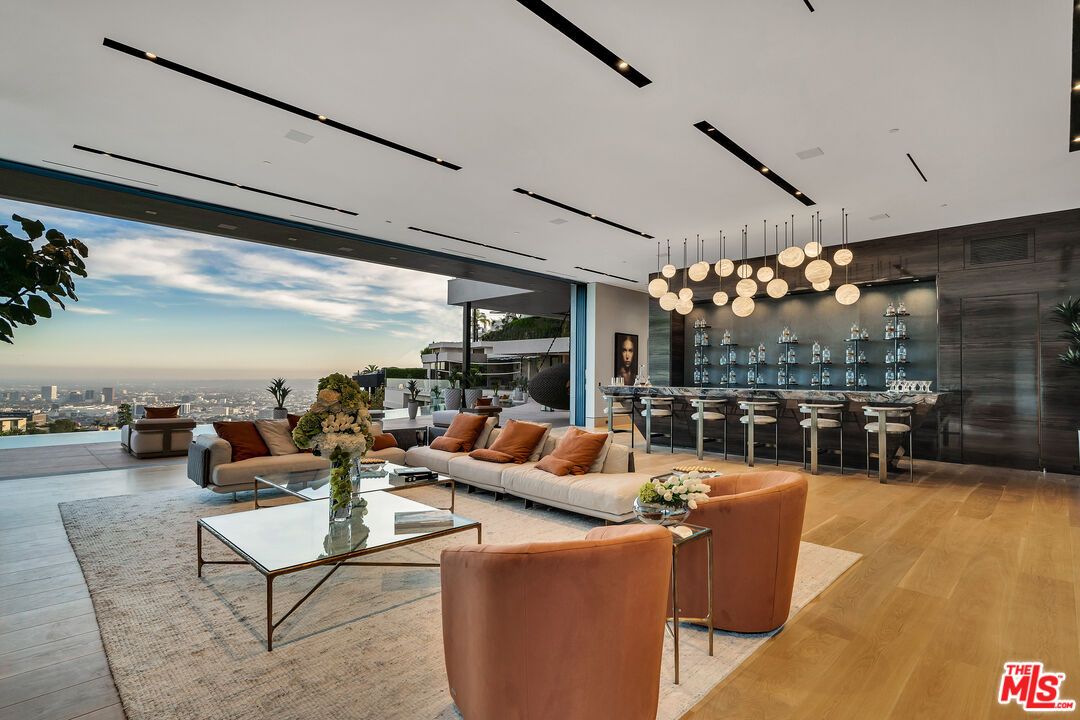 Interior, Living room, Pendant Lights, Recessed Lighting, Wood Texture Flooring