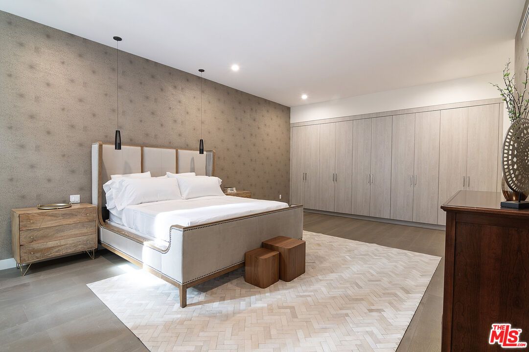 Bedroom, Interior, Pendant Lights, Recessed Lighting, Wood Texture Flooring